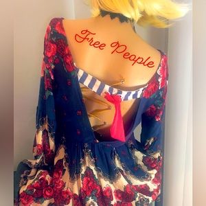 Free People dress- size small- women’s free flowing maxi dress - Rich floral